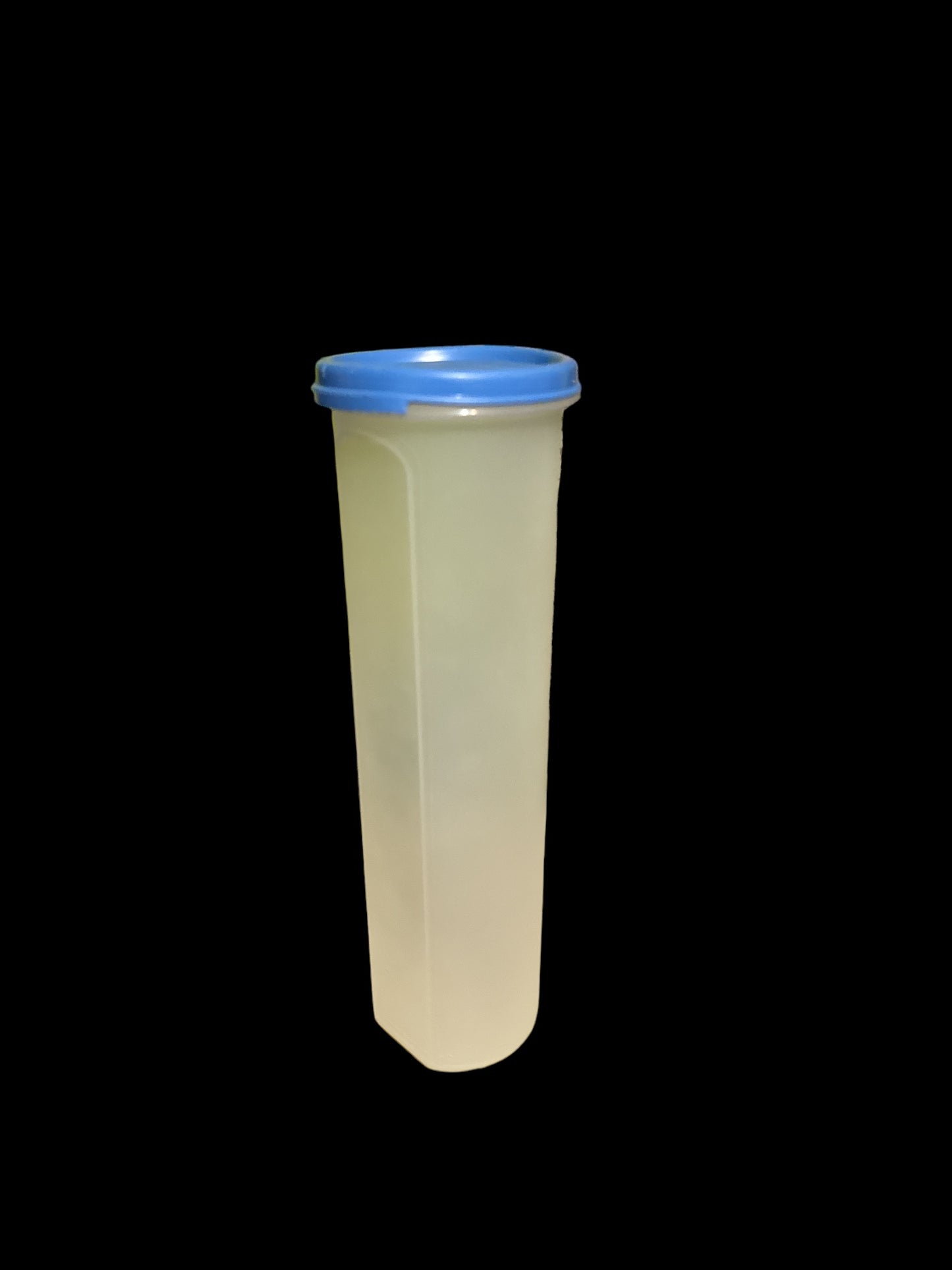 Tupperware Tall Spaghetti Container