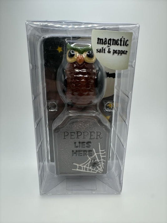 Midnight Owl Salt & Pepper Shaker