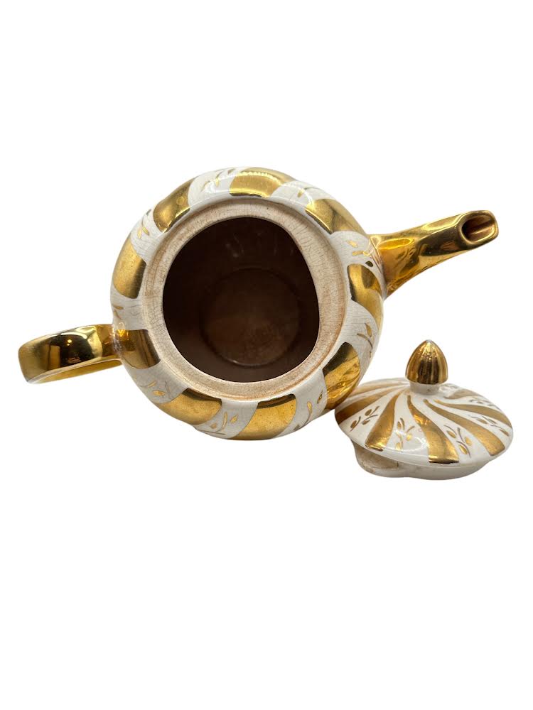 Ellgreave Rose Gold on White Teapot 2018 & Lid