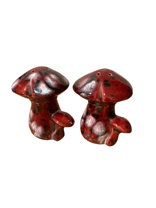 Vintage Mushroom S & P Shakers
