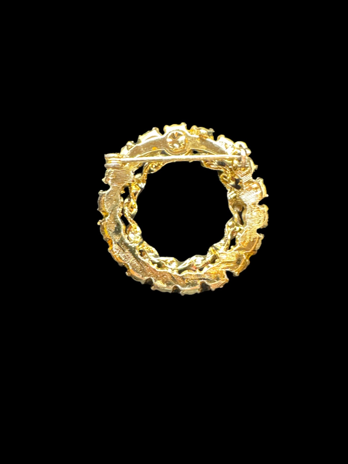 Rhinestone Wreath Brooch