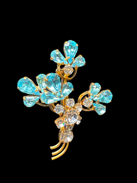 Vintage Rhinestone Flower brooch