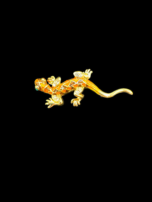 Salamander Pin