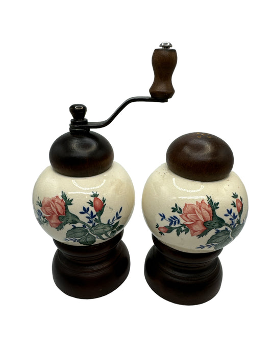 Pepper Grinder & Salt Shaker